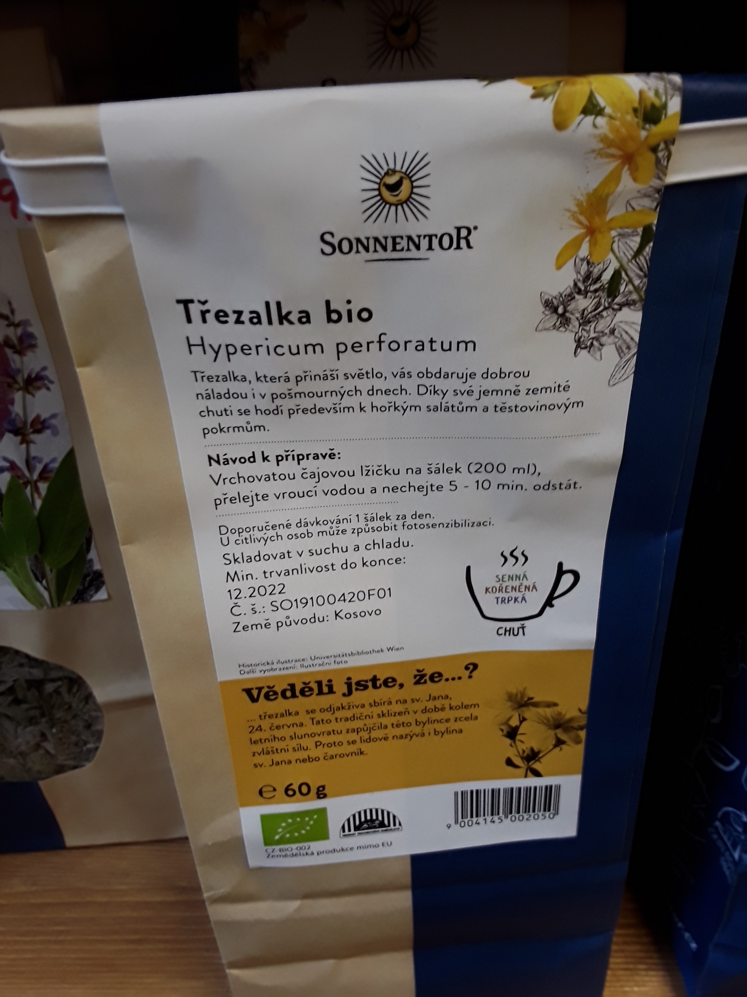 Třezalka