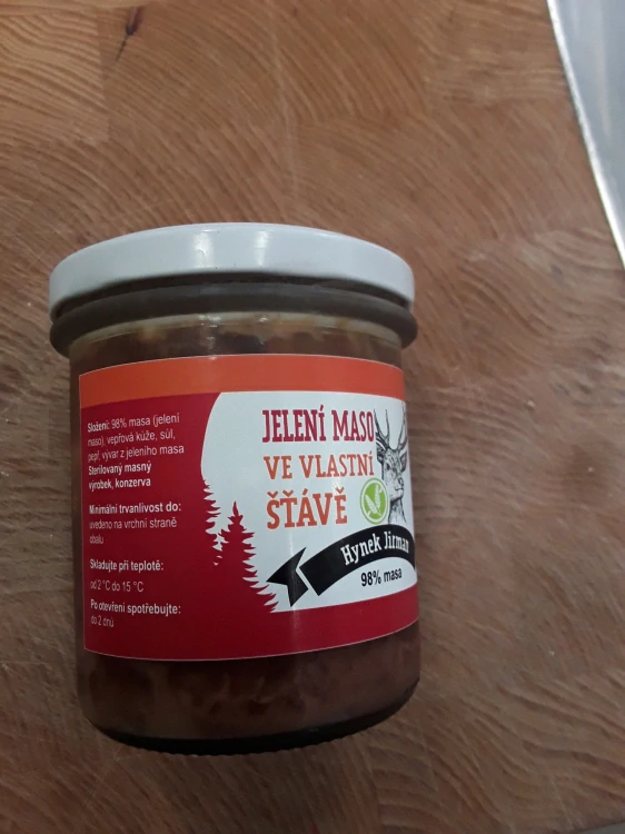Jelení maso ve vlastní šťávě