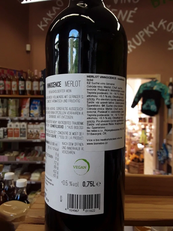 Merlot suché víno červené nealkoholické