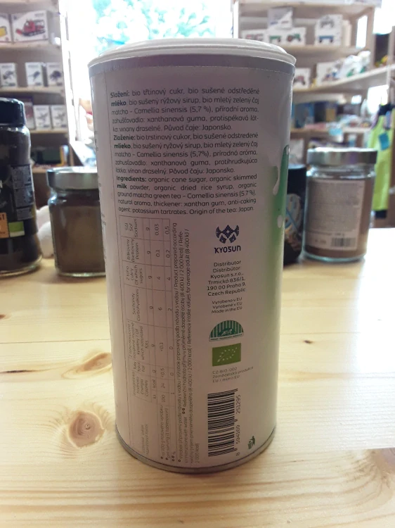Bio matcha latte