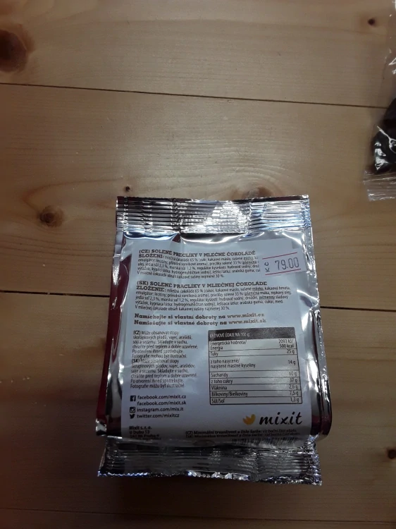 Solené preclíky v mléčné čokoládě 