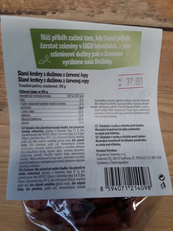 Slané krekry s dužinou z červené řepy