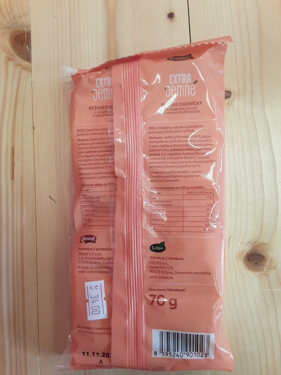 Kukuřičné chlebíčky v jogurtové polevě s jahodovou příchutí 