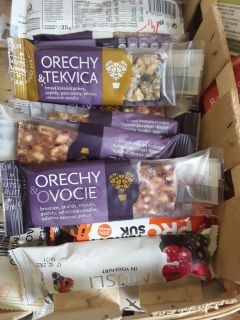 Tyčinka s ořechy a ovocem