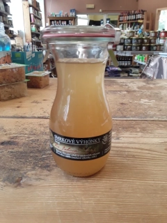 Smrkové výhonky sirup