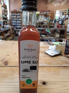 Ume ocet